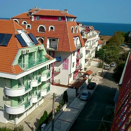 Lebed Guest house *